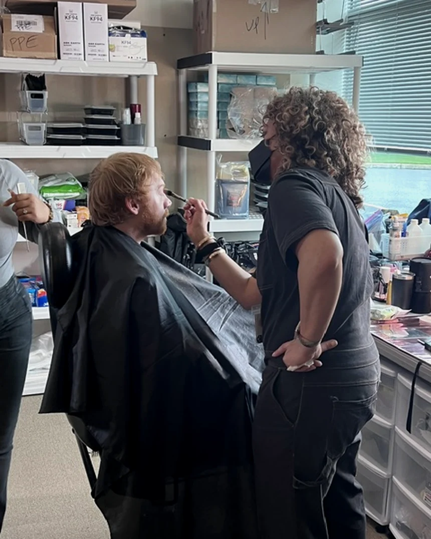 Alexis Arenas making up an actor in the trailer